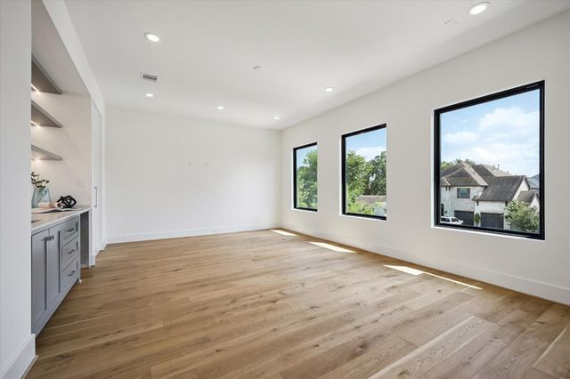 6534 Corbin Street, Houston, TX 77055