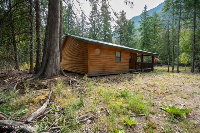 109 E Kamloop AVE, Bayview, ID 83803