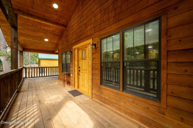 109 E Kamloop AVE, Bayview, ID 83803