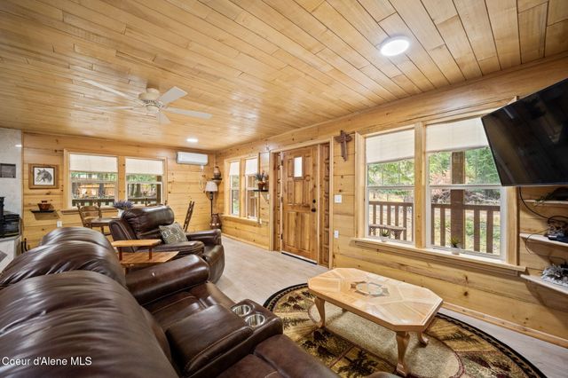 109 E Kamloop AVE, Bayview, ID 83803