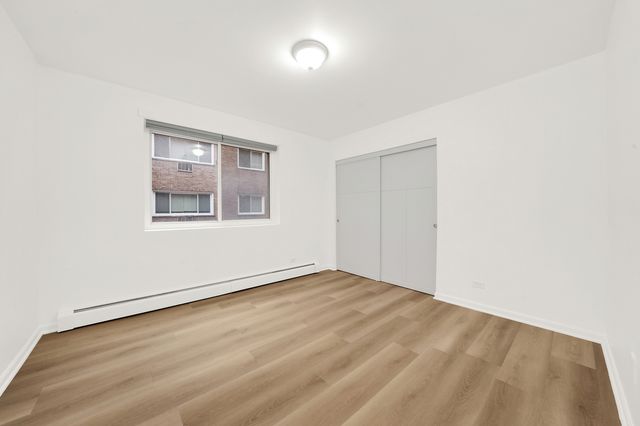 7120 N Sheridan Road 216, Chicago, IL 60626