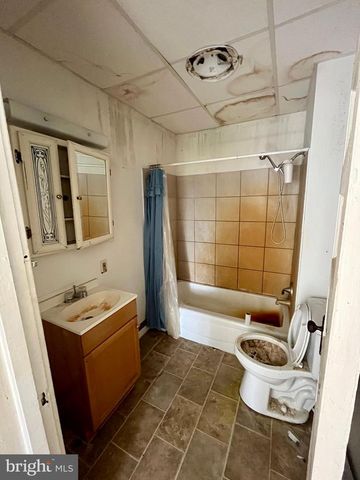 28018 OLD VALLEY PIKE, Toms Brook, VA 22660