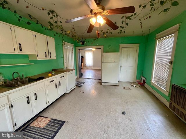 28018 OLD VALLEY PIKE, Toms Brook, VA 22660