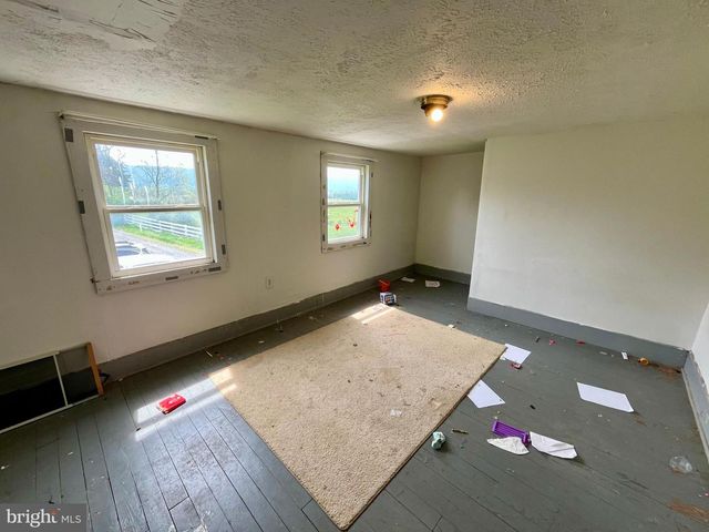 28018 OLD VALLEY PIKE, Toms Brook, VA 22660