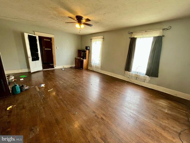 28018 OLD VALLEY PIKE, Toms Brook, VA 22660
