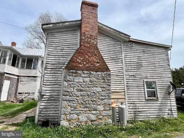 28018 OLD VALLEY PIKE, Toms Brook, VA 22660
