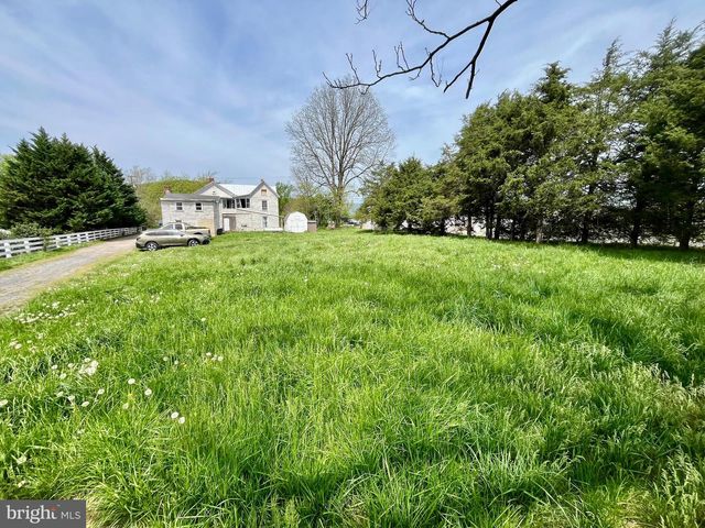 28018 OLD VALLEY PIKE, Toms Brook, VA 22660