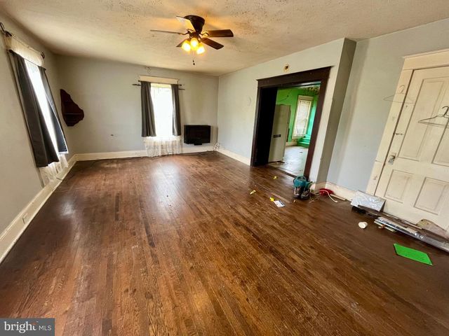 28018 OLD VALLEY PIKE, Toms Brook, VA 22660