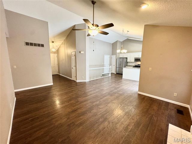 9 Jason Drive, Glen Carbon, IL 62034