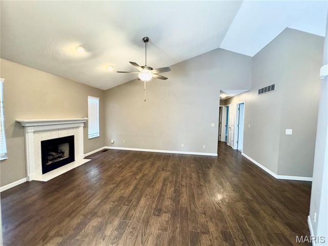 9 Jason Drive, Glen Carbon, IL 62034