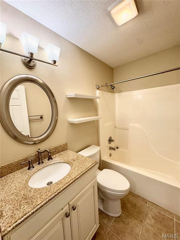 9 Jason Drive, Glen Carbon, IL 62034