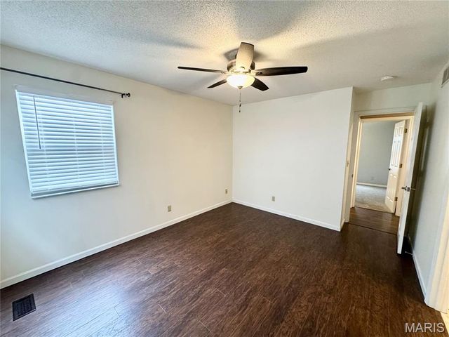 9 Jason Drive, Glen Carbon, IL 62034