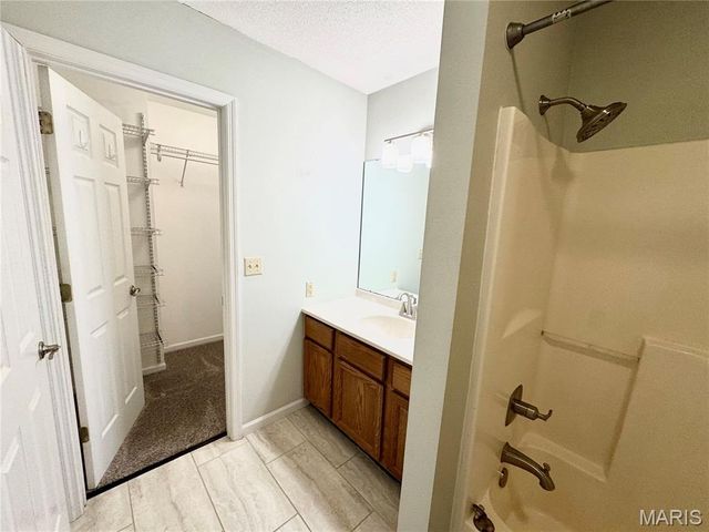 9 Jason Drive, Glen Carbon, IL 62034