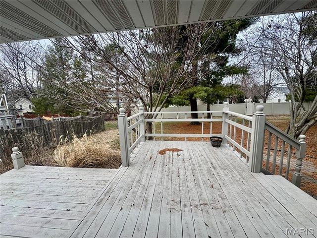 9 Jason Drive, Glen Carbon, IL 62034