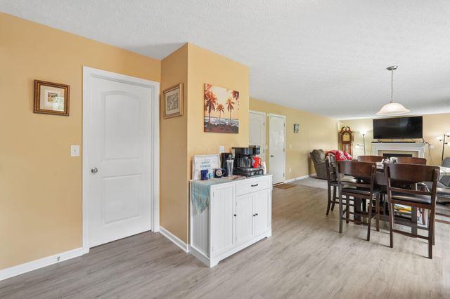 3836 Wolf Creek Road, Grove City, OH 43123