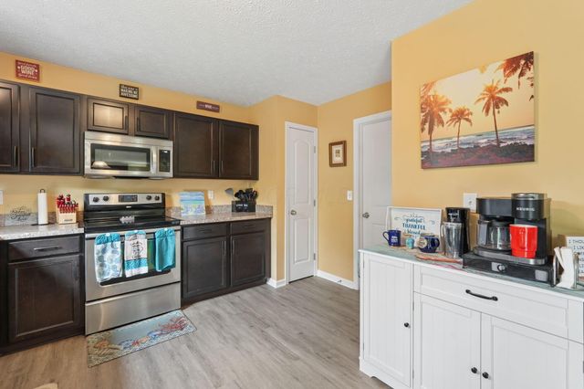 3836 Wolf Creek Road, Grove City, OH 43123