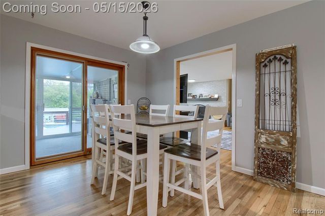 30256 Brookview Drive, Livonia, MI 48152