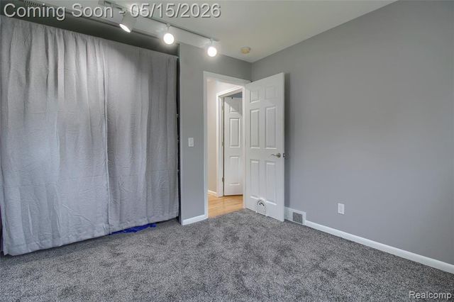 30256 Brookview Drive, Livonia, MI 48152