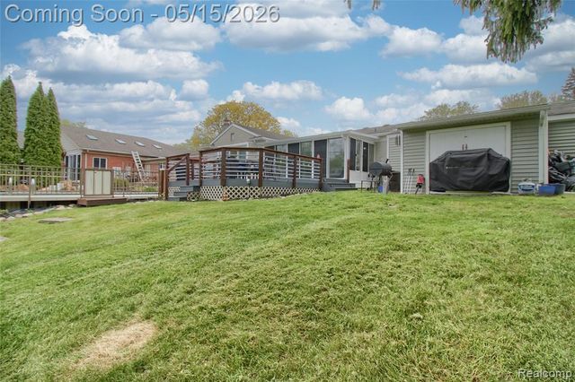 30256 Brookview Drive, Livonia, MI 48152