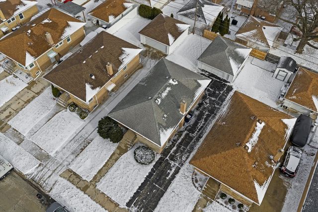 2439 Ernst Street, Franklin Park, IL 60131