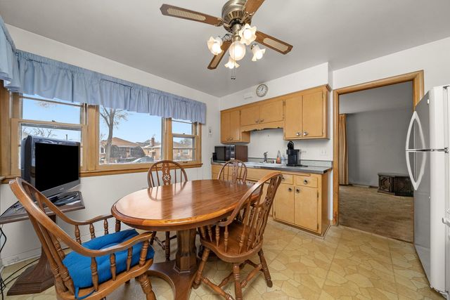 2439 Ernst Street, Franklin Park, IL 60131