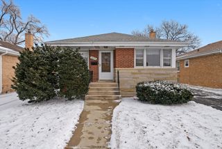 2439 Ernst Street, Franklin Park, IL 60131