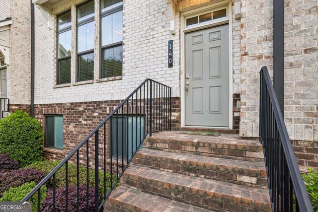140 Fair View Circle, Roswell, GA 30076