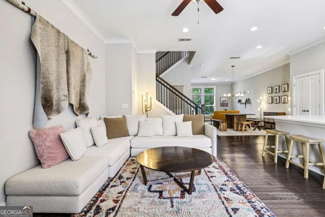 140 Fair View Circle, Roswell, GA 30076