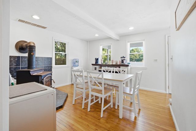 51 Mechanic St, Bellingham, MA 02019