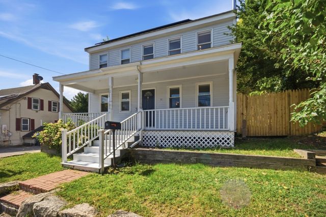 51 Mechanic St, Bellingham, MA 02019