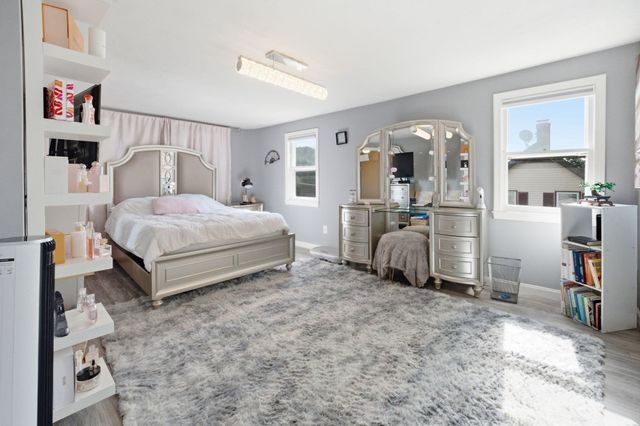 51 Mechanic St, Bellingham, MA 02019