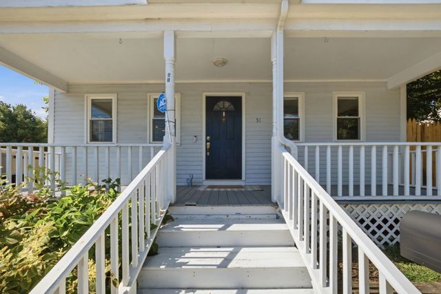 51 Mechanic St, Bellingham, MA 02019