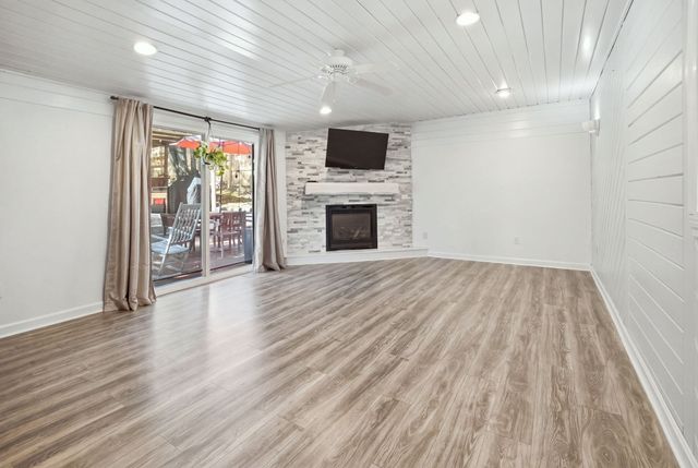 51 Mechanic St, Bellingham, MA 02019
