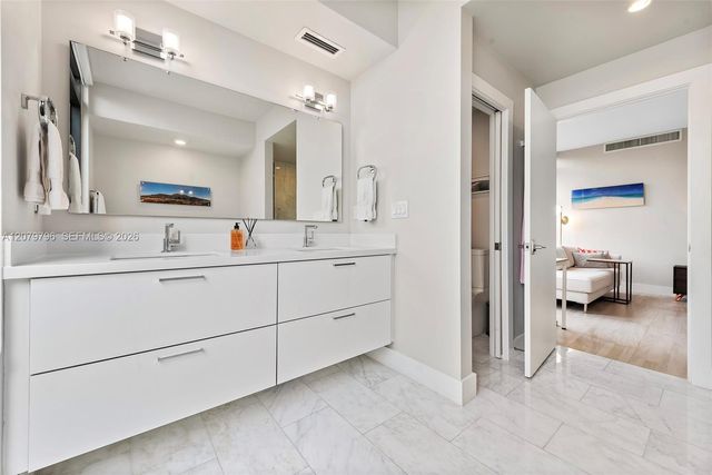 8611 Arboretum Lane, Miami, FL 33138