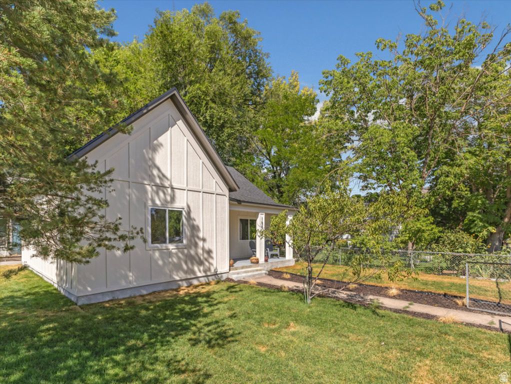 158 E 29TH ST, Ogden, UT 84401 — photo 2
