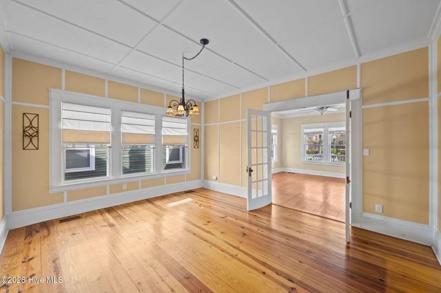 1614 Spencer Avenue, New Bern, NC 28560