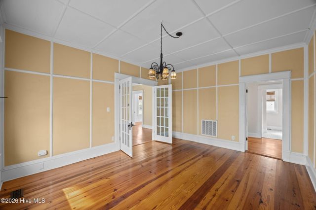 1614 Spencer Avenue, New Bern, NC 28560