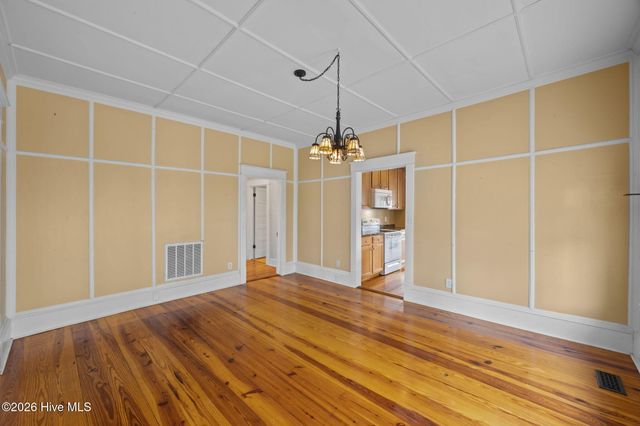 1614 Spencer Avenue, New Bern, NC 28560