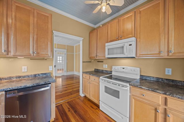 1614 Spencer Avenue, New Bern, NC 28560