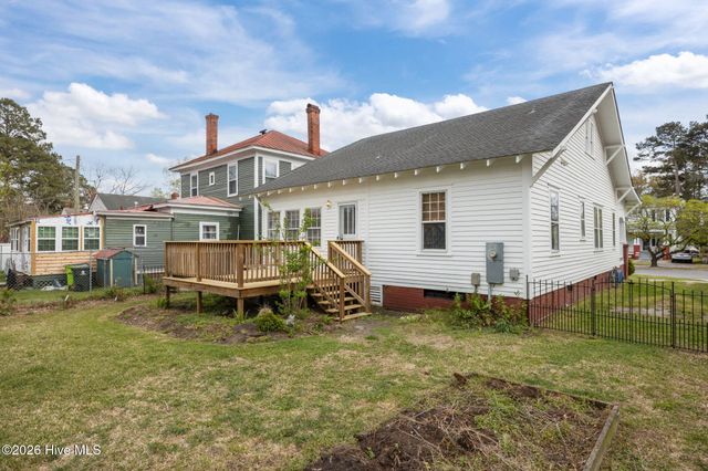 1614 Spencer Avenue, New Bern, NC 28560