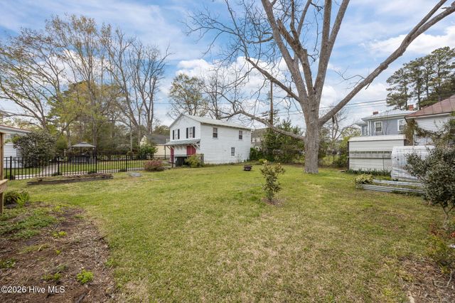 1614 Spencer Avenue, New Bern, NC 28560