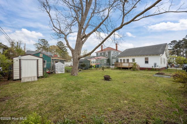 1614 Spencer Avenue, New Bern, NC 28560