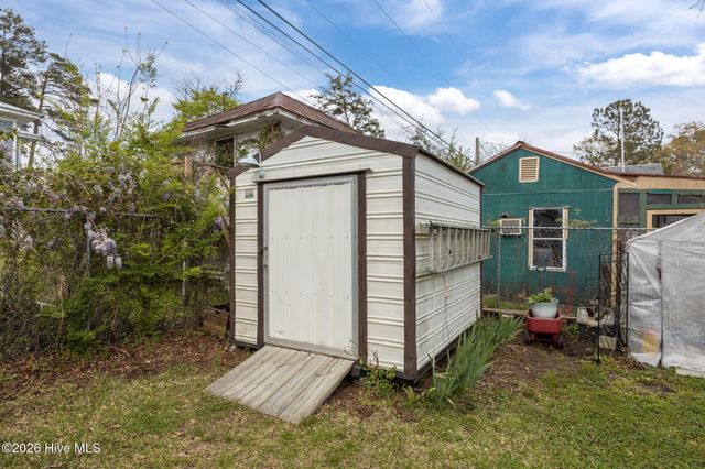 1614 Spencer Avenue, New Bern, NC 28560