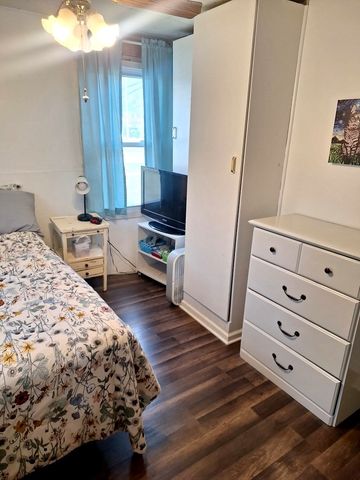 7434 S Nottingham Avenue, Chicago, IL 60638