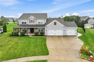 12530 Lineage Circle NW, Uniontown, OH 44685