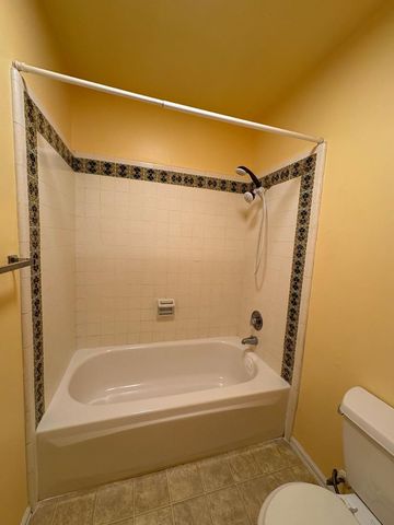 64 W Brown Road, Mesa, AZ 85201