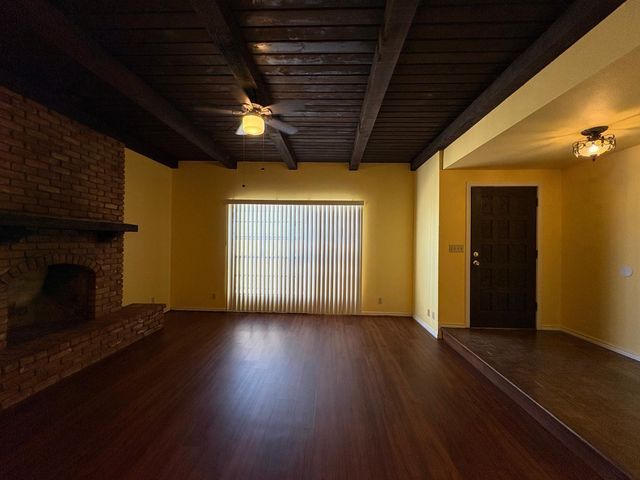 64 W Brown Road, Mesa, AZ 85201