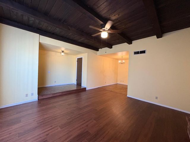 64 W Brown Road, Mesa, AZ 85201
