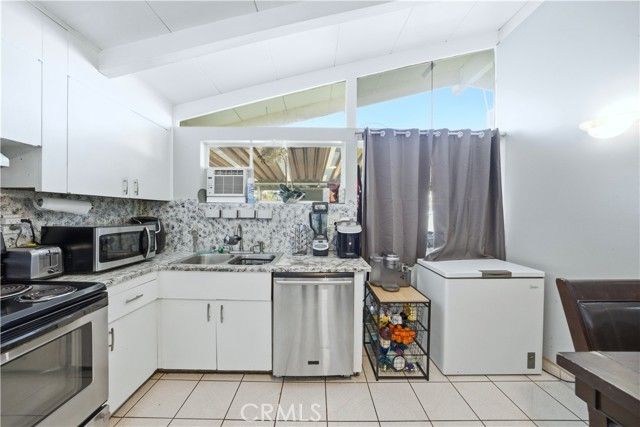 10909 1st, Whittier, CA 90603