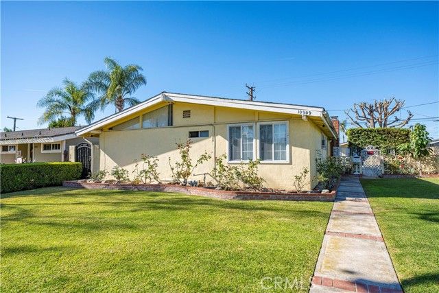 10909 1st, Whittier, CA 90603